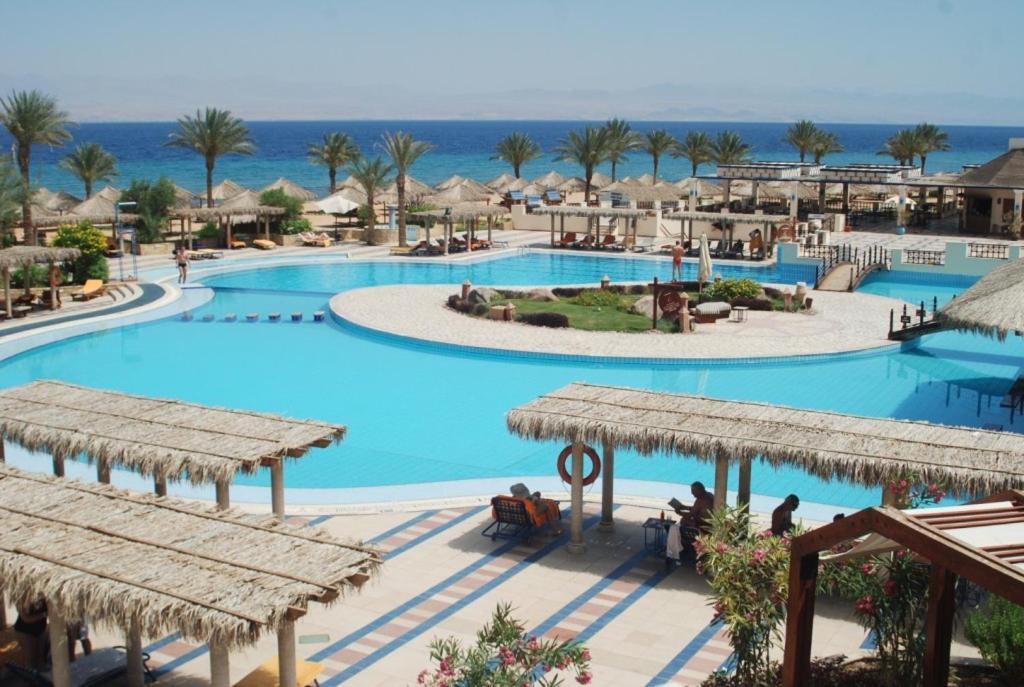 Aquis Taba Paradise Resort Exterior photo